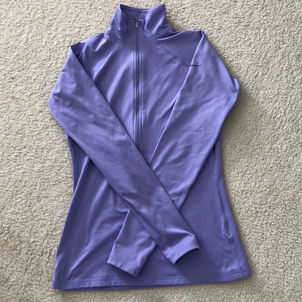 Nike fitted 1/2 zip pull over